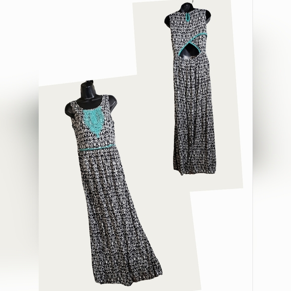 THML Turquoise Embroidered Tank Maxi Dress Boho Large - Picture 1 of 10
